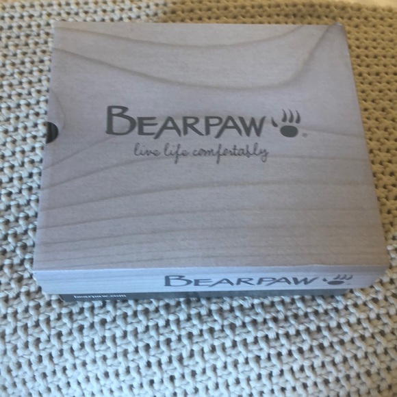 Girls BearPaw boots size 3 - Picture 4 of 7